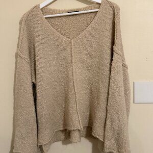 Very J Women's Knit Hi-Low Bell Sleeve Sweater